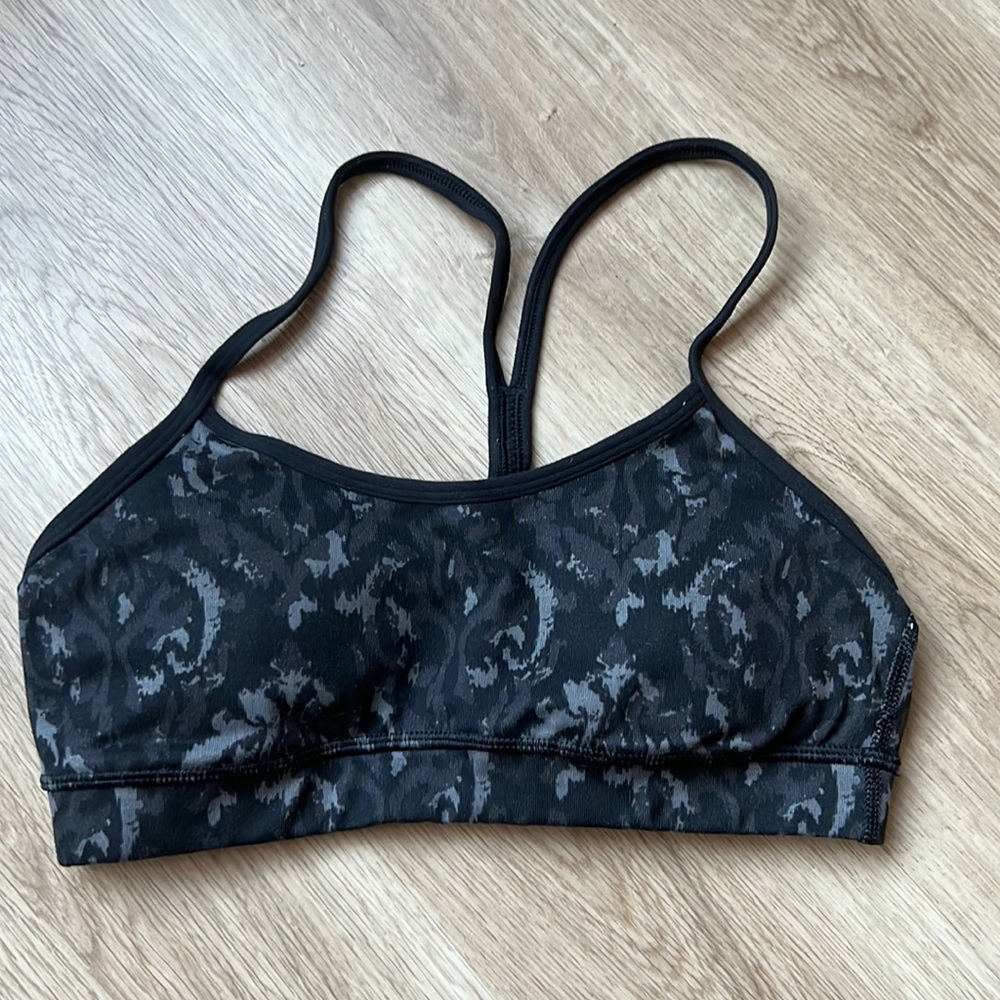 Lululemon Flow Y bra